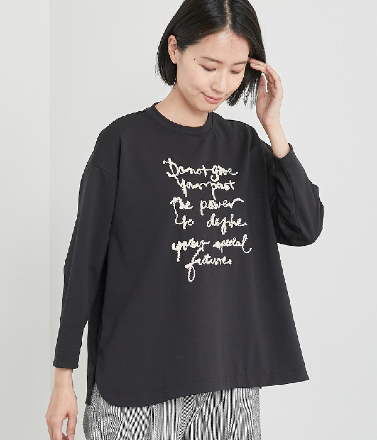 刺繍ロングTシャツ(ブラック-ONESIZE)