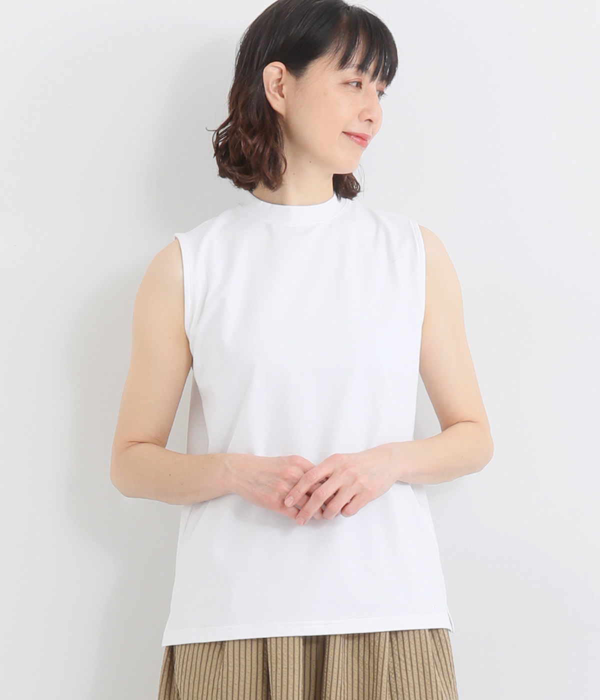 ストレッチ天竺サイドスリットノースリーブ(ホワイト-ONESIZE)