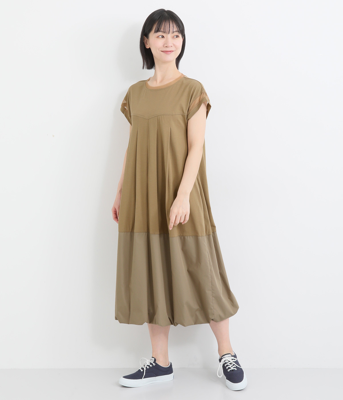 裾バルーン袖チュールタック半袖ワンピース(ダークベージュ-ONESIZE)