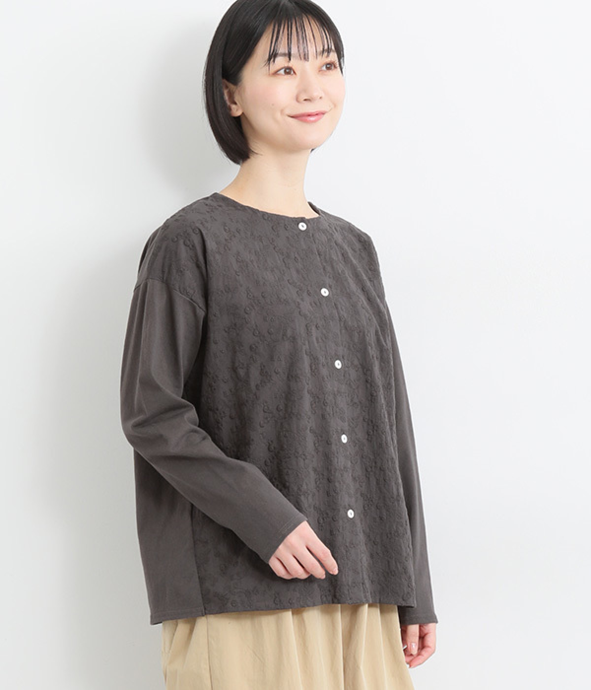 コットン総刺繍切替前開きブラウス(チャコール-ONESIZE)