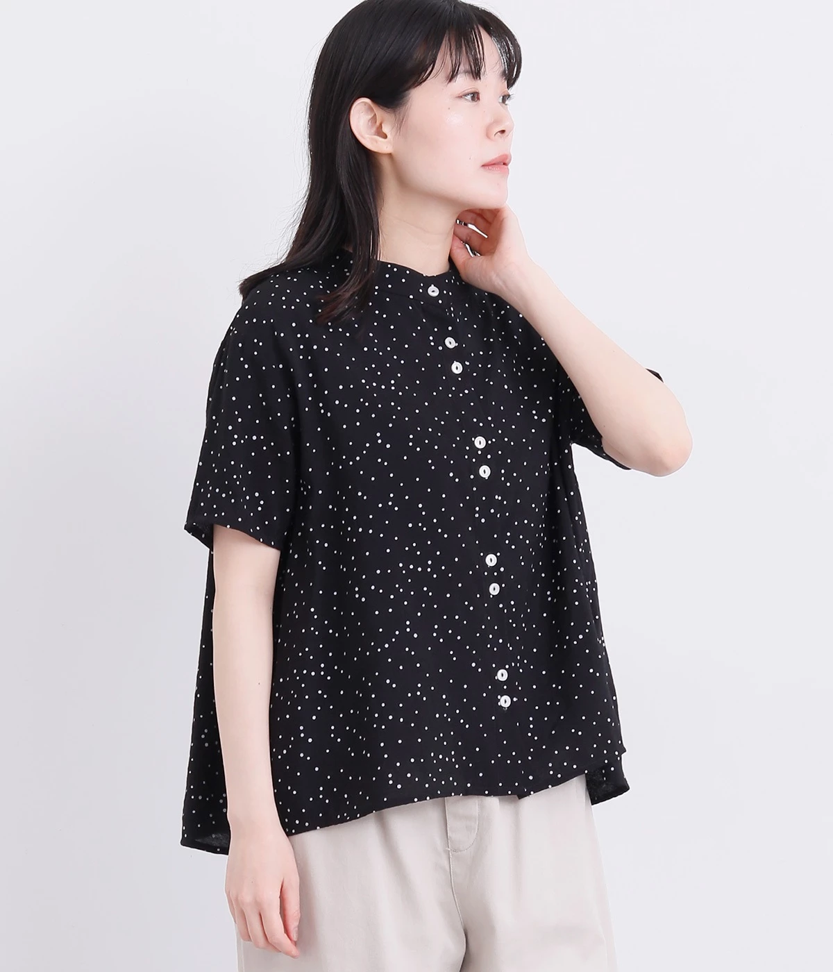 ドットちびハイネックブラウス(クロ-ONESIZE)