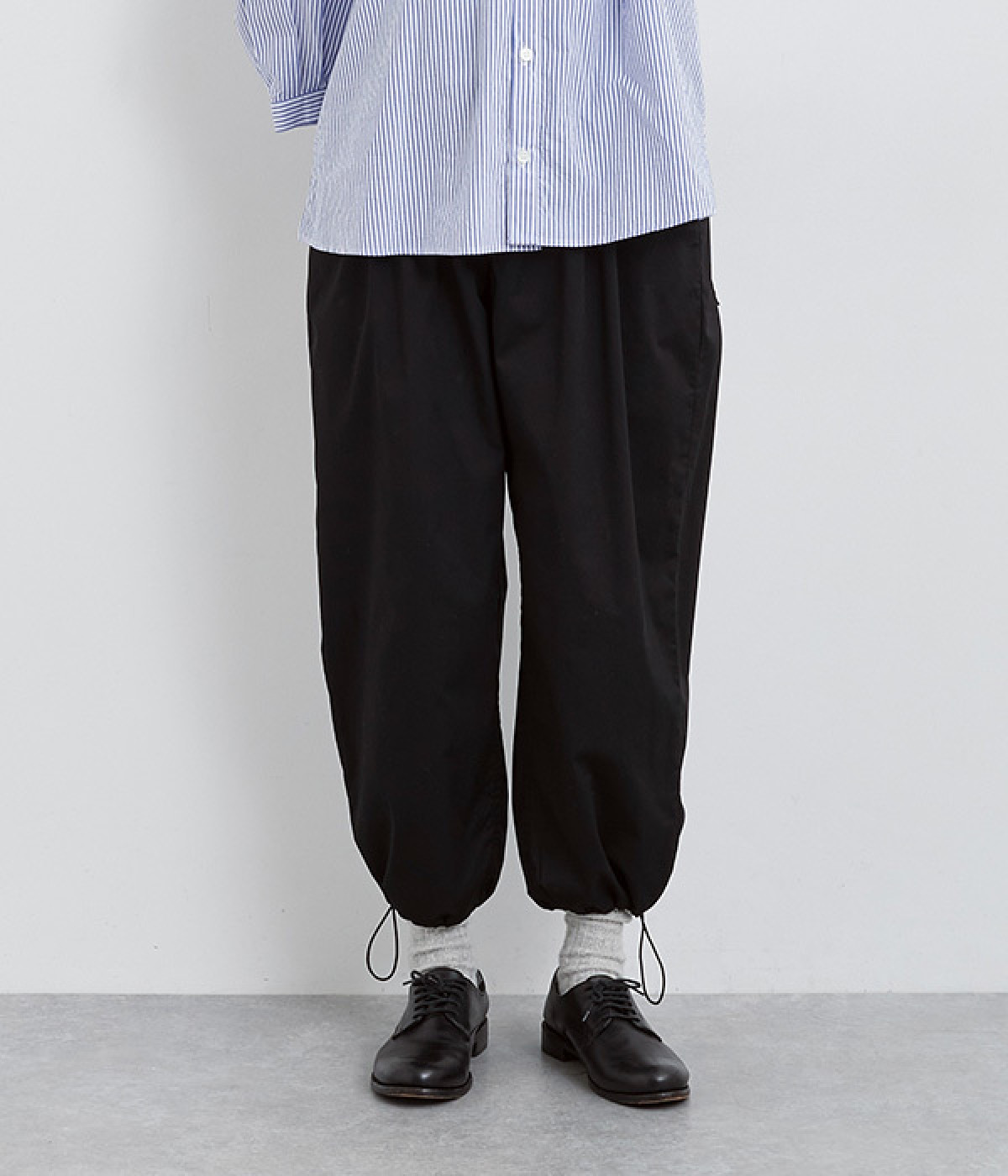コットンポリエステルストレッチ ワンポイントタブ刺繍ドロストパンツ(ブラック-ONESIZE)