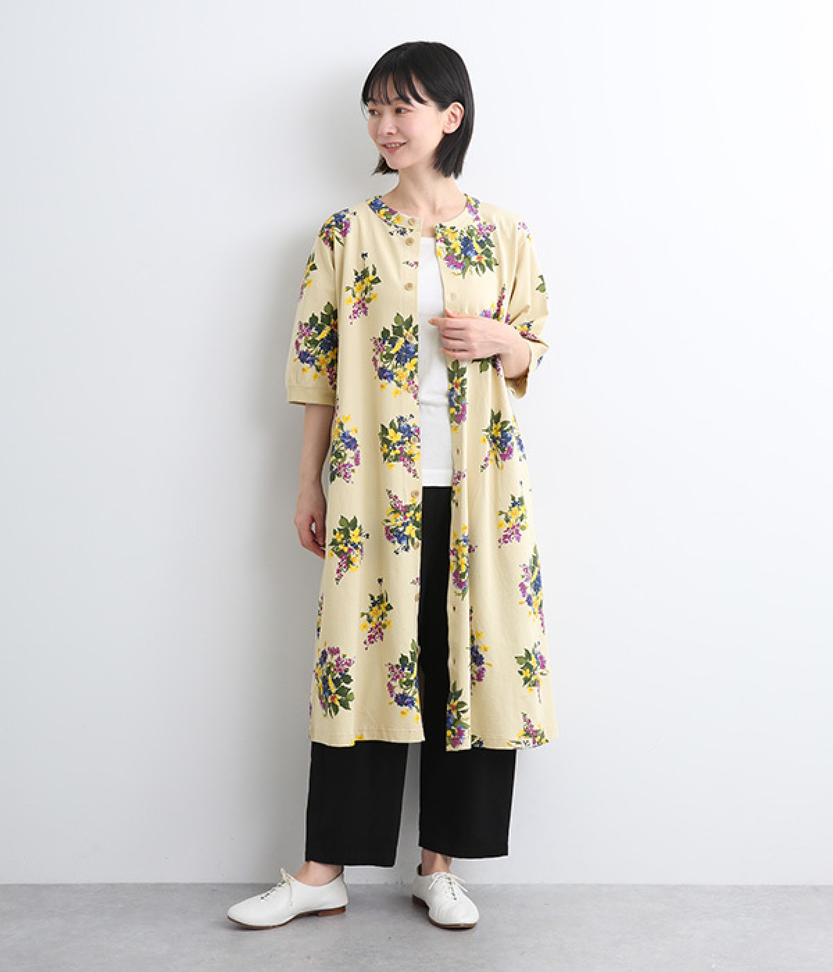 ミニ裏毛ロマンチックフラワープリント前開きワンピース(ベージュ-ONESIZE)