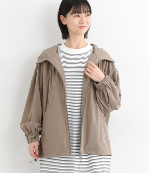 アイスタッチフード付きギャザーブルゾン
