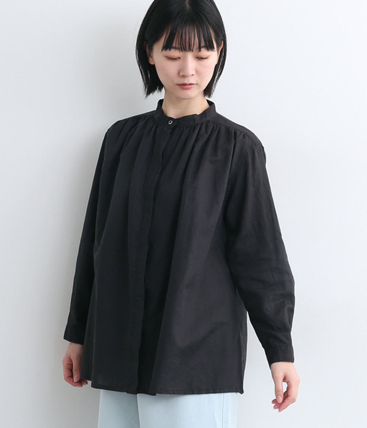 コットンリネンギャザーシャツ(ブラック-ONESIZE)