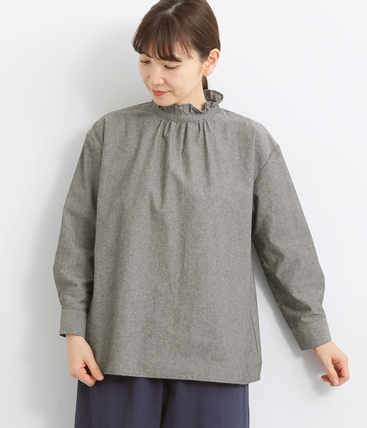 コットンシャンブレー　フリル襟プルオーバー(ブラック-ONESIZE)