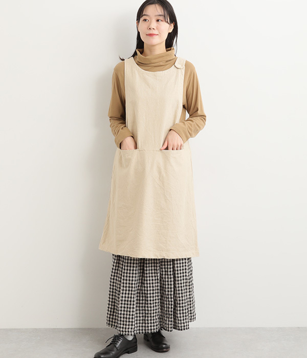 リネンコットンキャンバス　オーバーエプロン(ナチュラル-ONESIZE)