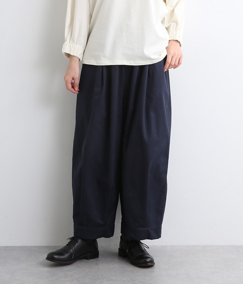 コットンツイル　裾タックパンツ