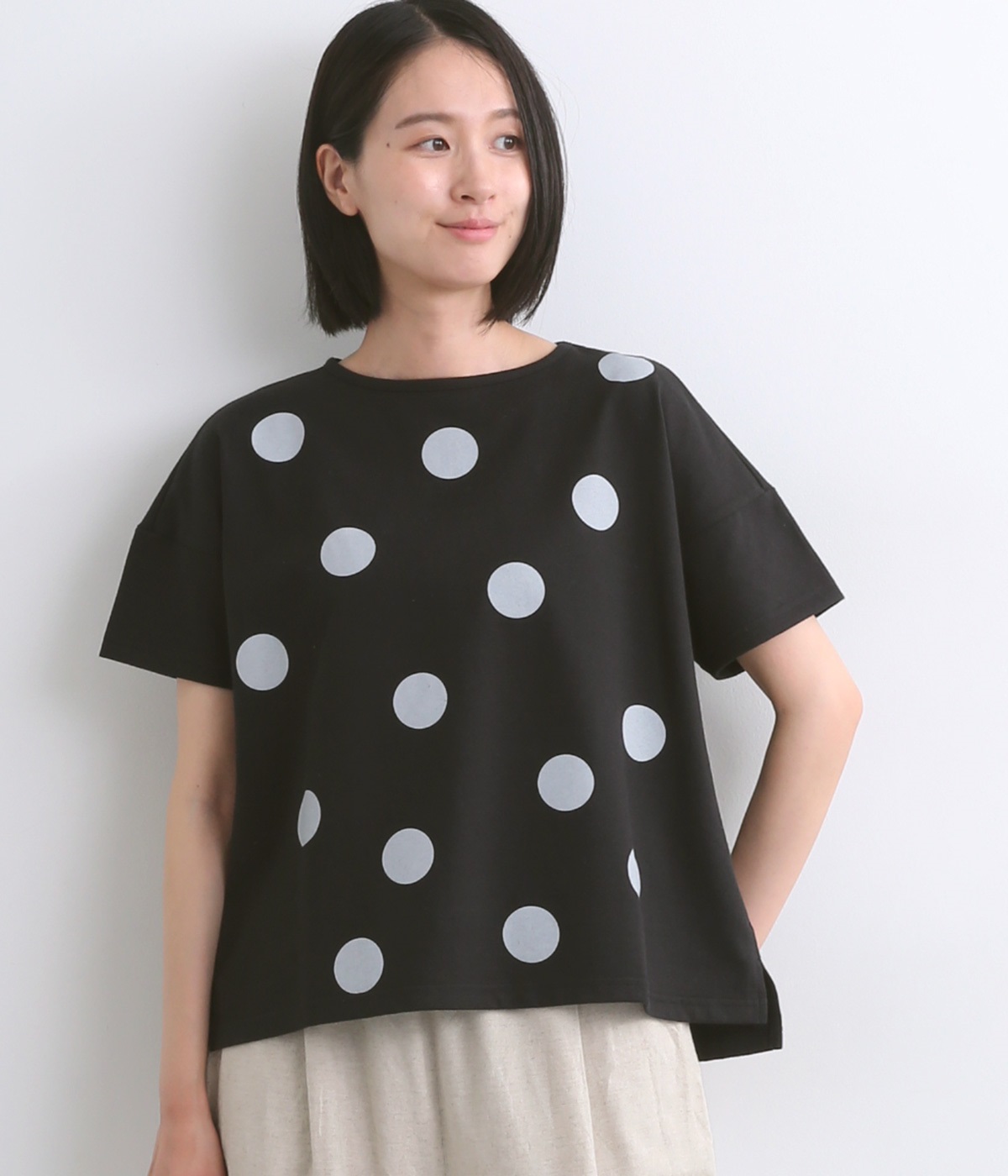 コットン天竺　ドットプリントTシャツ(ブラック-ONESIZE)