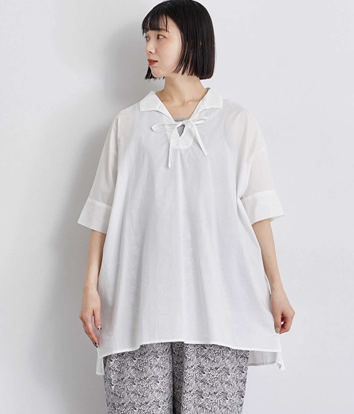 コットン細番手リボンチュニックブラウス(ホワイト-ONESIZE)