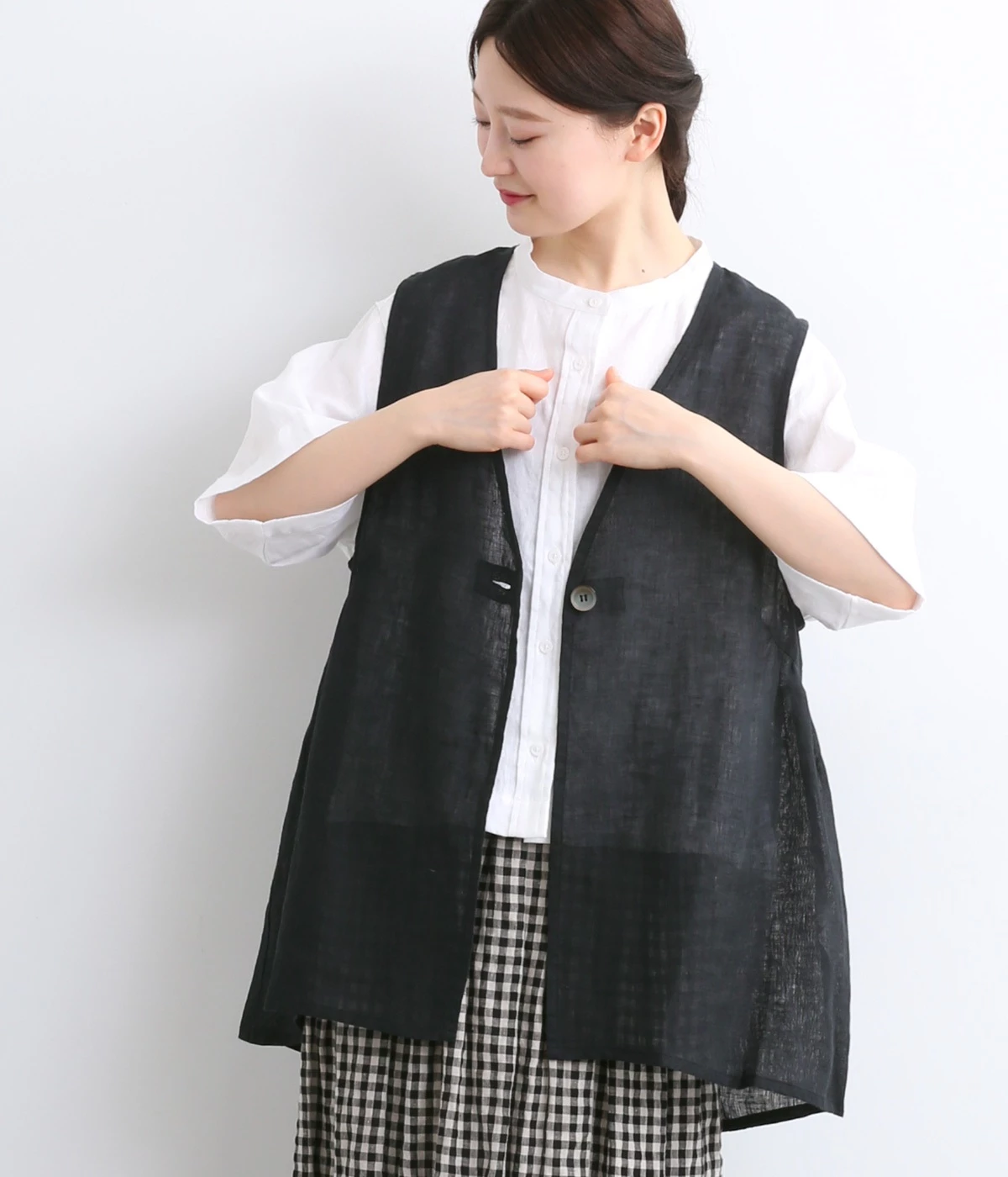 リネン平織りシングルガーゼ無地ロングベスト(ブラック-ONESIZE)