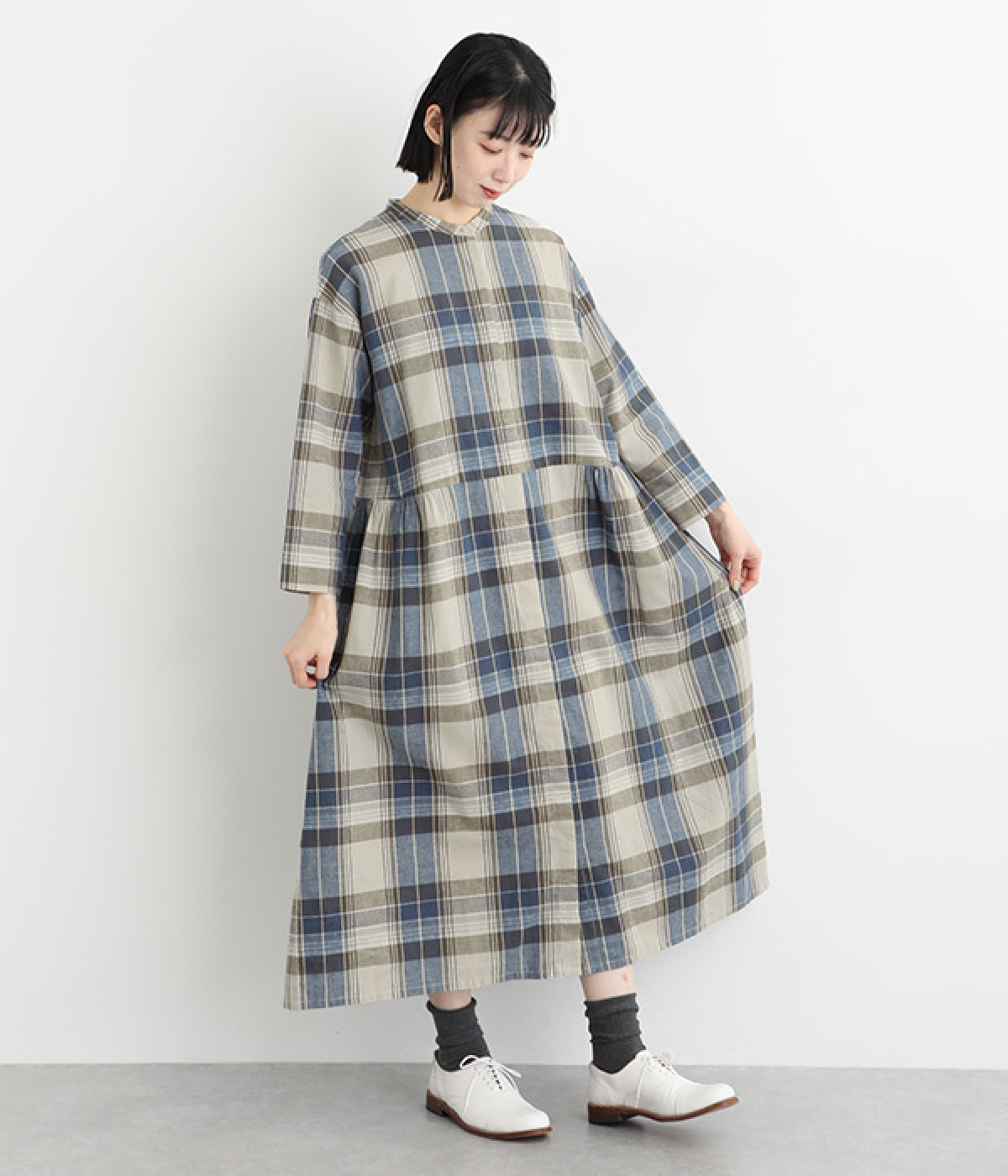 コットンリネンチェック比翼開きワンピース(ブルー-ONESIZE)