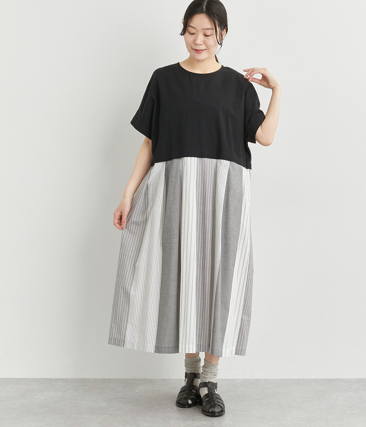 コットンパネルスライプ別布切替ワンピース(ブラック-ONESIZE)