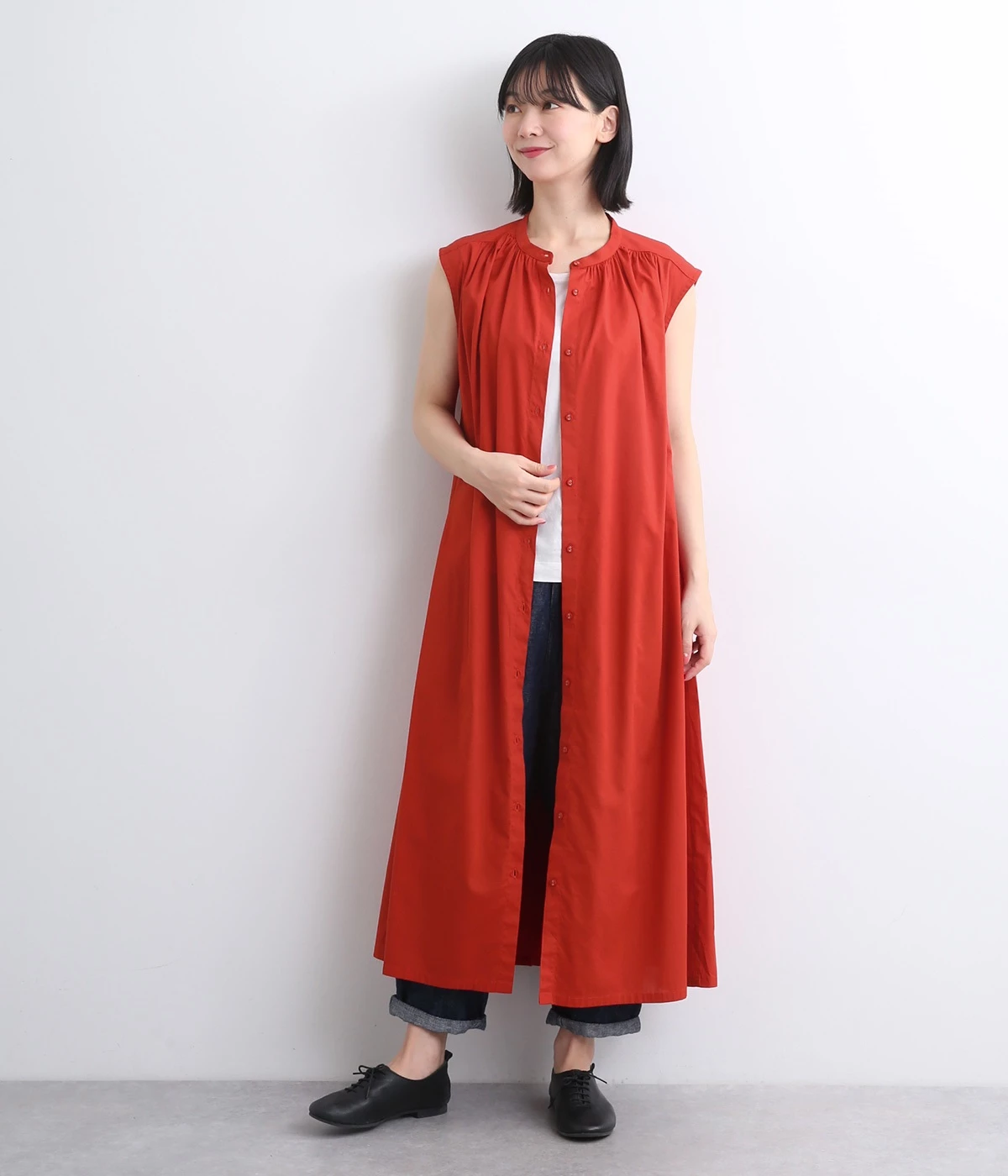 コットンレーヨン平織り無地　前開きノースリーブワンピース(レッド-ONESIZE)