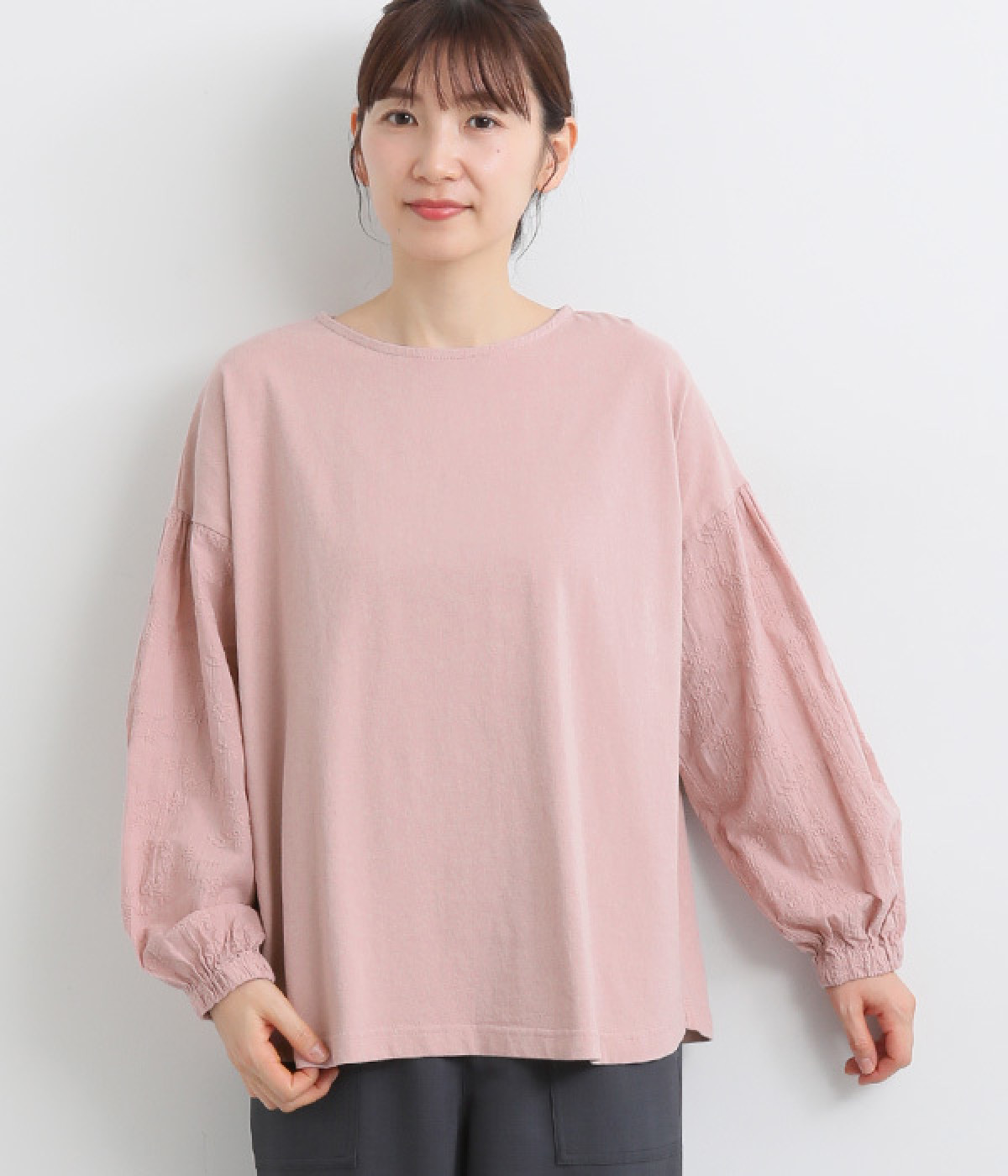 袖ギャザー刺繍プルオーバー(ピンク-ONESIZE)