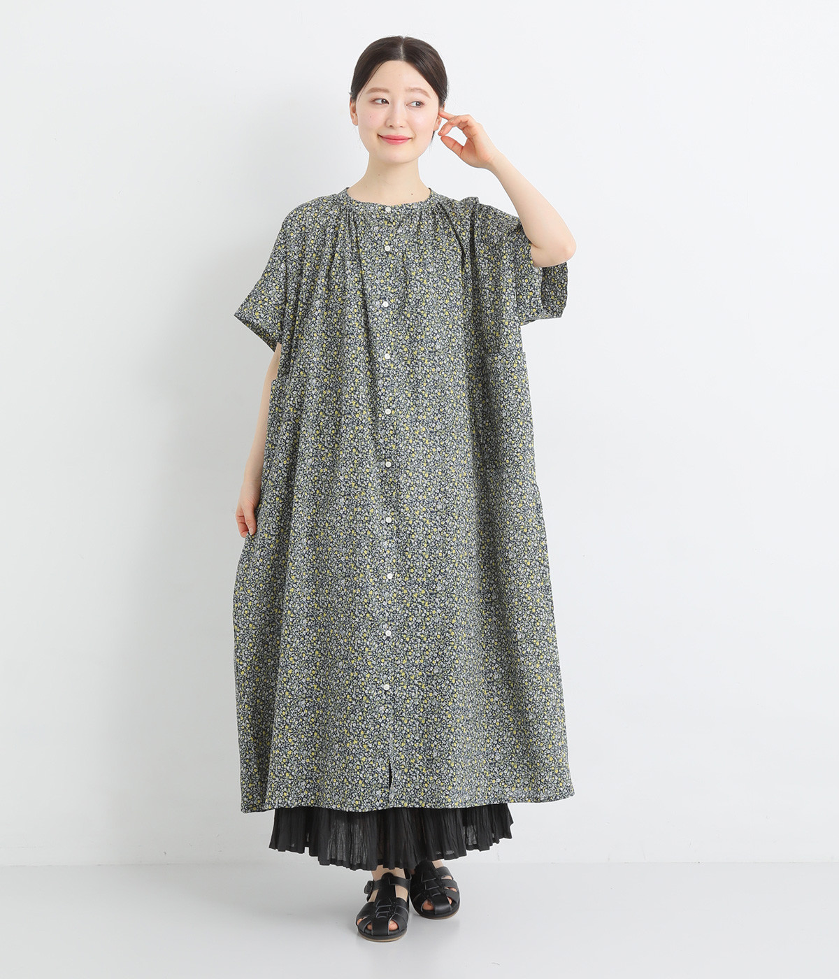 コットンローンフラワープリントギャザーワンピースドレス(ネイビー-ONESIZE)