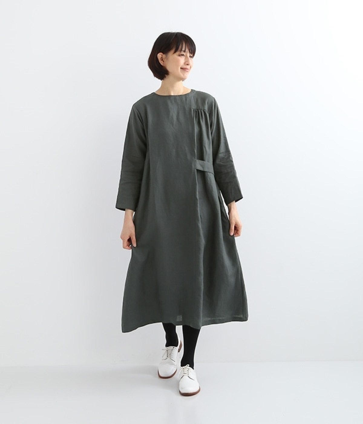 一部別注｜14番手リネン　アシンメトリーベルトギャザーワンピース(アッシュグリーン-ONESIZE)