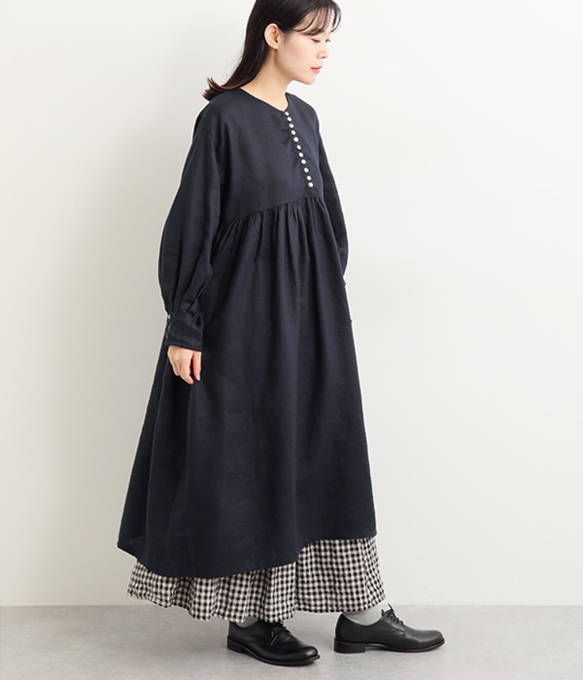 14番手リネン 袖口タックデザインワンピース(ネイビー-ONESIZE)