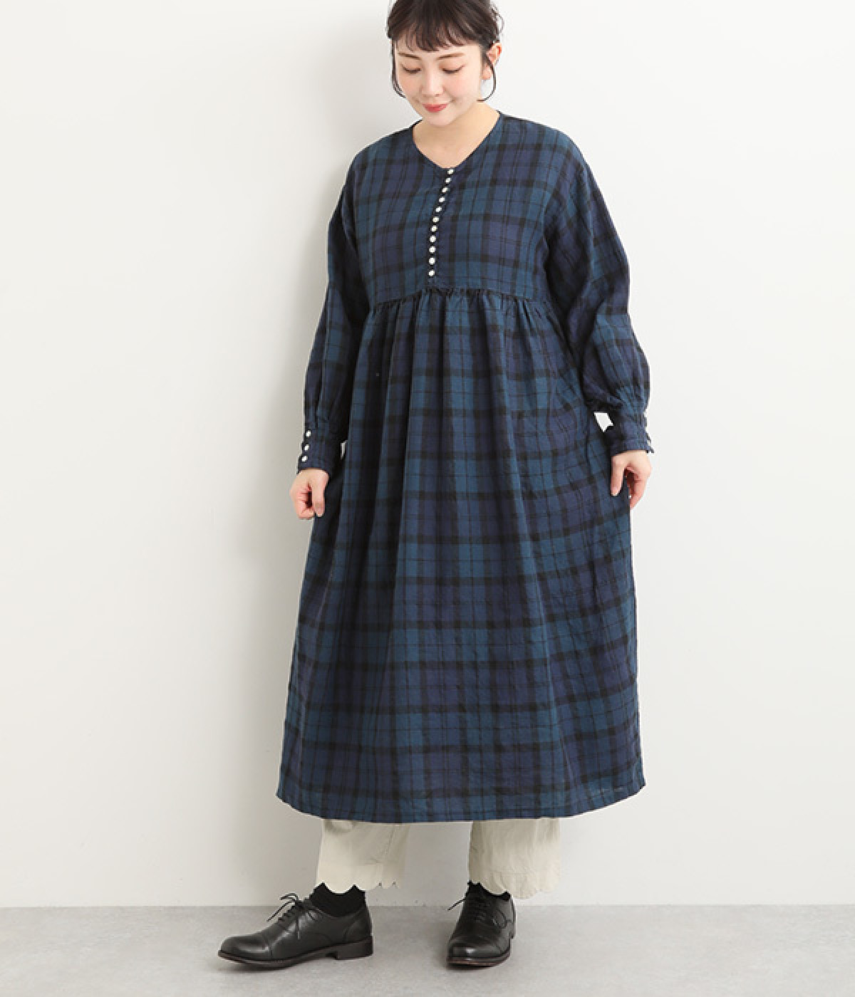 14番手リネン 袖口タックデザインワンピース(ネイビーチェック-ONESIZE)
