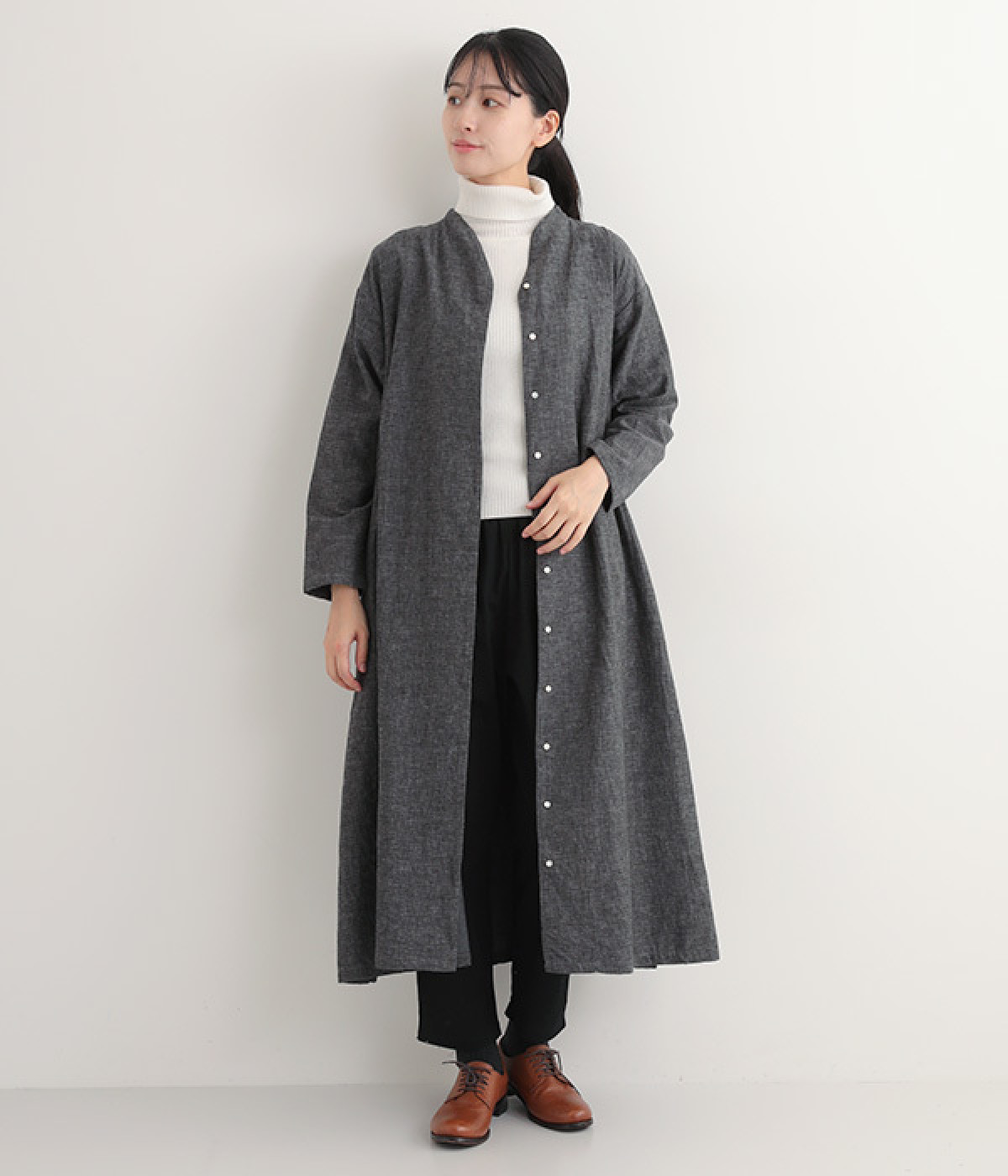 コットンリネンダブルガーゼ 脇ギャザー切り替えワンピース(グレー-ONESIZE)