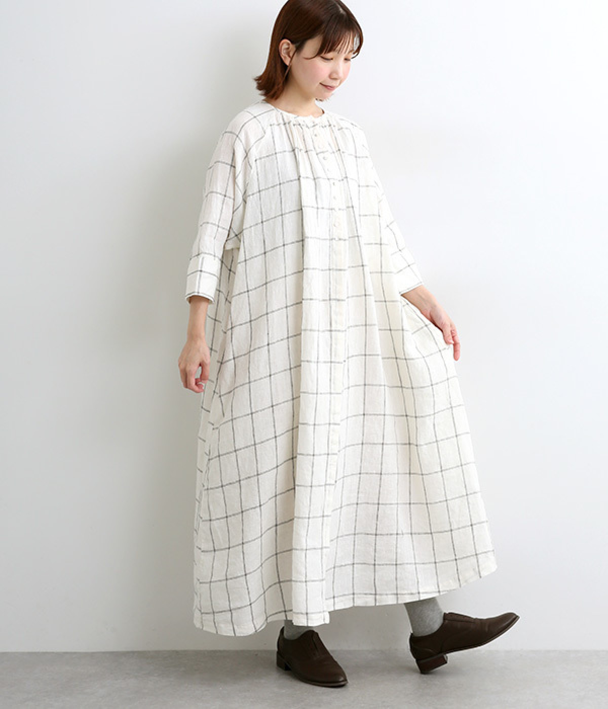 一部別注｜隠しボタンワンピース(ウインドーペン白-ONESIZE)