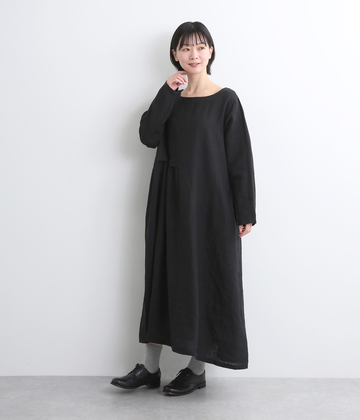 14番手リネンアシンメトリーギャザー切り替えワンピース(ブラック-ONESIZE)