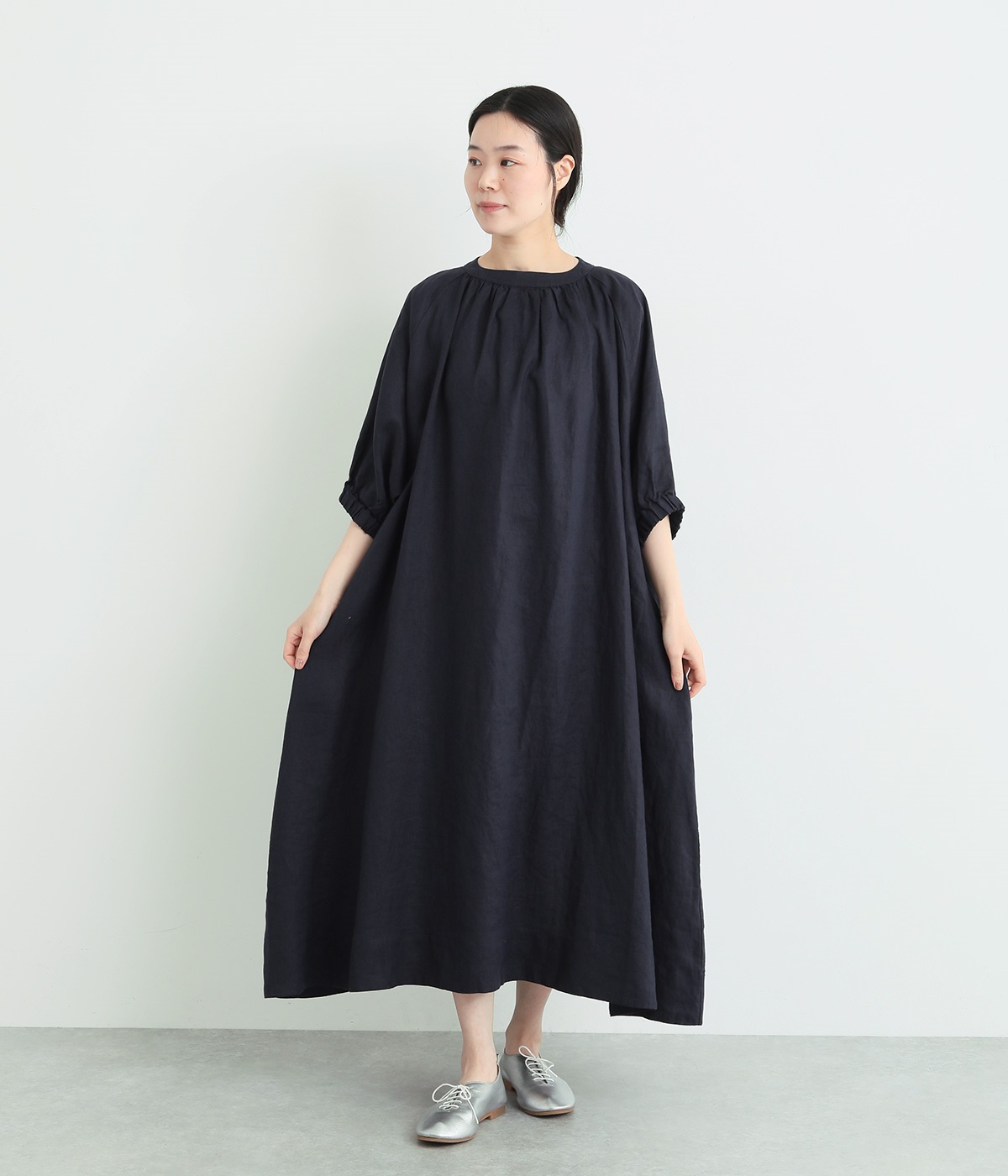 14番手リネン　ゴム付きラグランスリーブワンピース(ネイビー-ONESIZE)