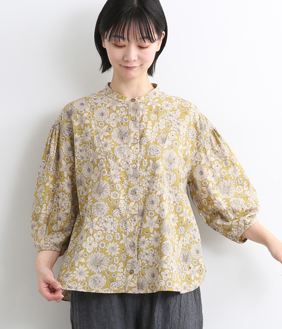 リネンコットンリバティプリントブラウス(マスタード-ONESIZE)