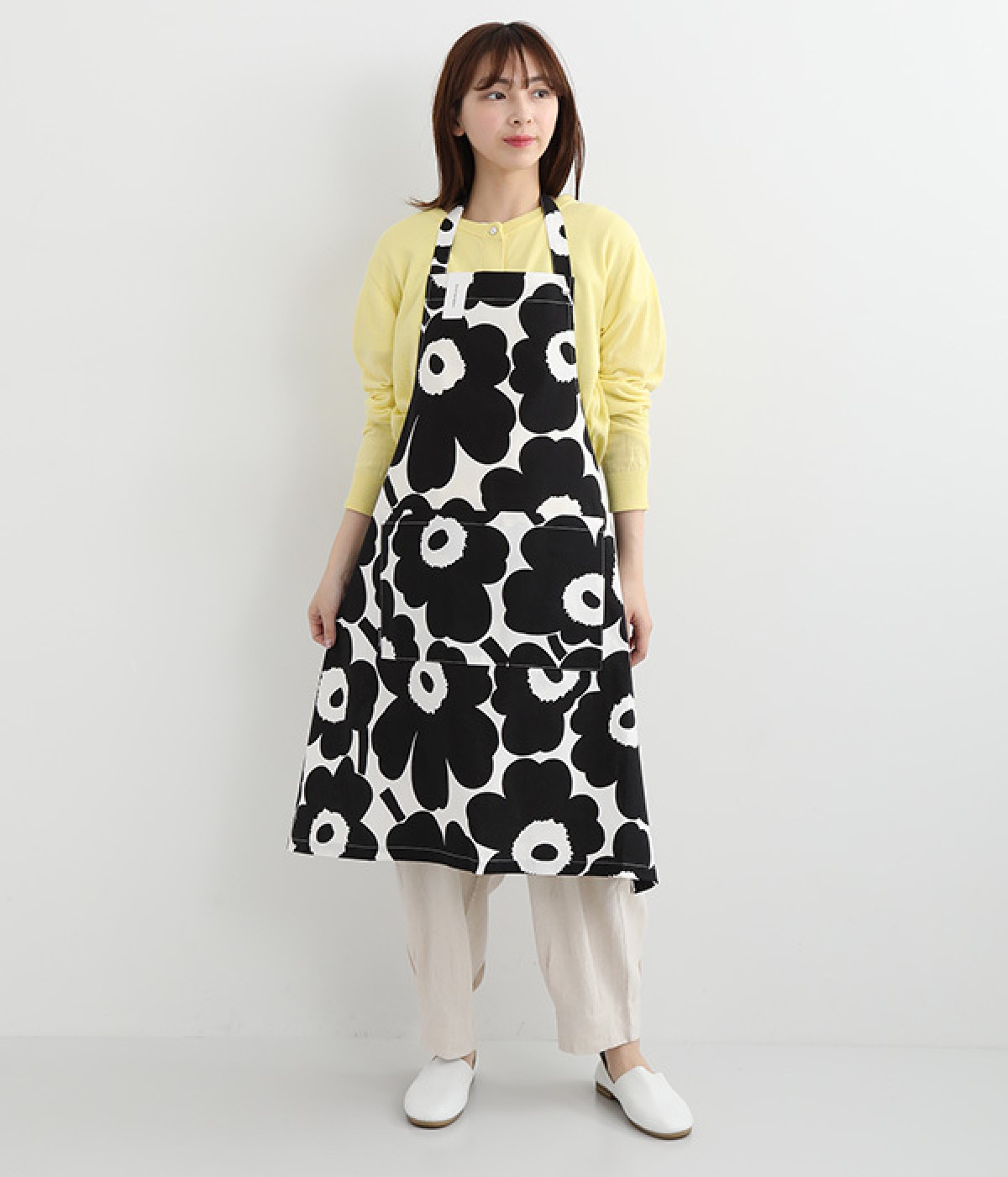 PIENI　UNIKKO　APRON(ブラック-ONESIZE)