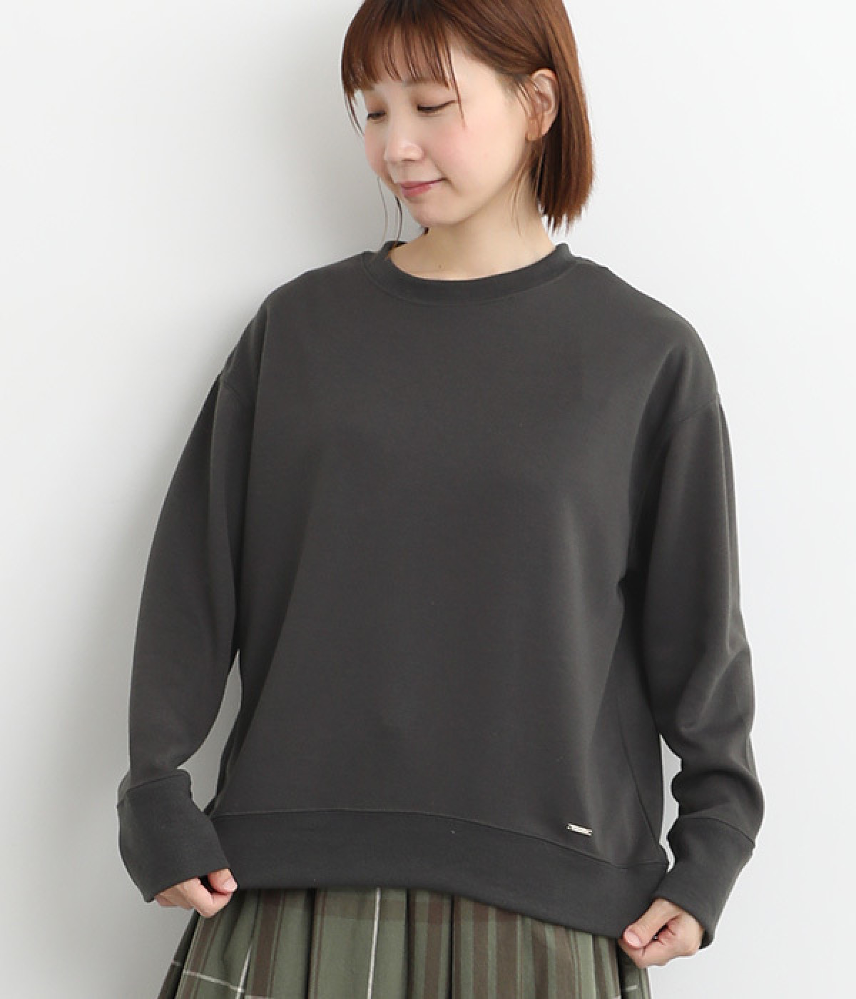 【neilikka】ポンチＴシャツトレーナー(スミクロ-L)
