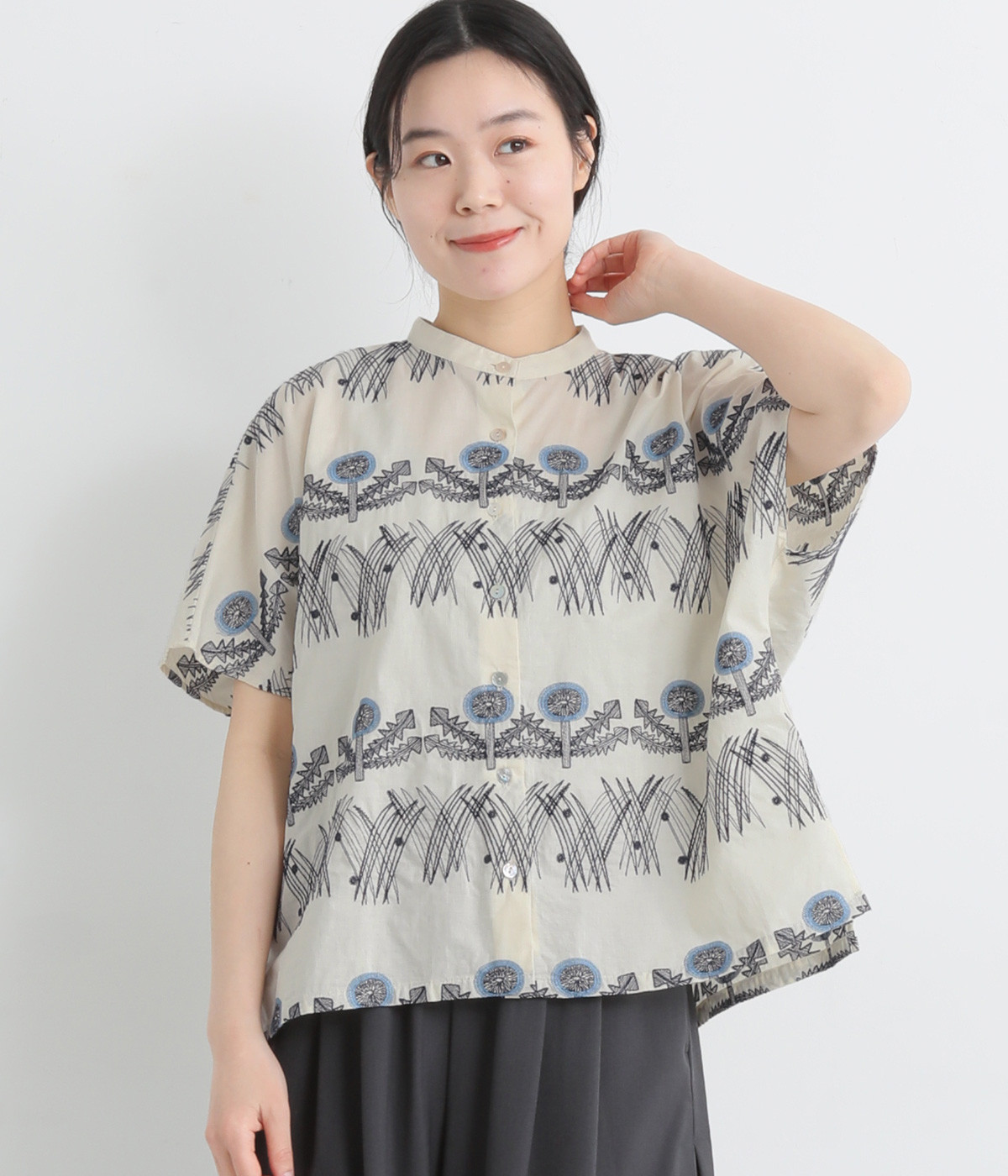 EMB zassou バンドカラーシャツ(アイボリー-ONESIZE)