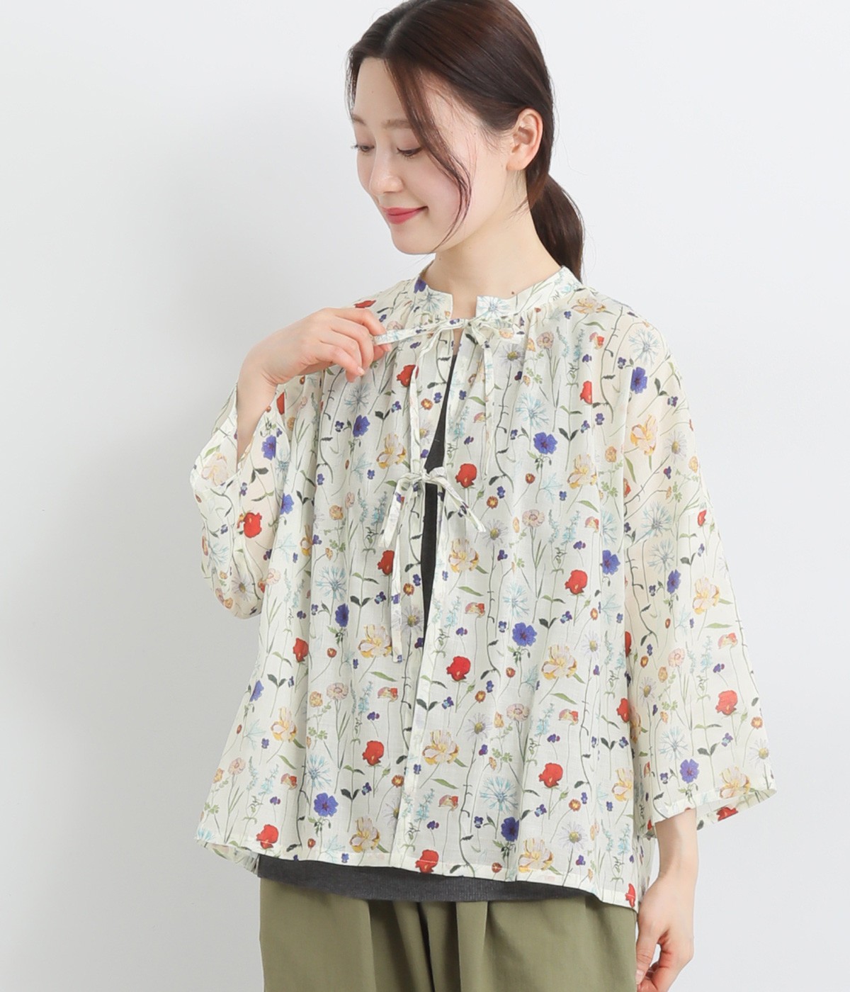 LIBERTYシルフローン7分袖リボンボレロ(オフホワイト×SpringGarden-ONESIZE)