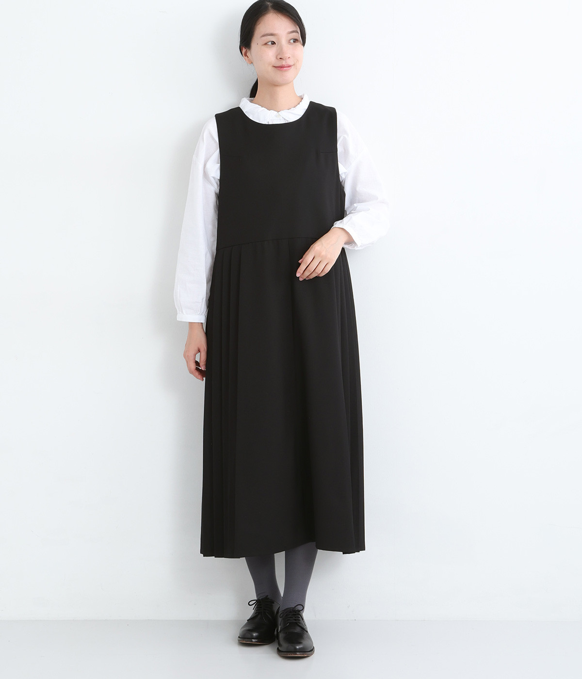 リネン見えポリプリーツノーカラーワンピース(ブラック-ONESIZE)