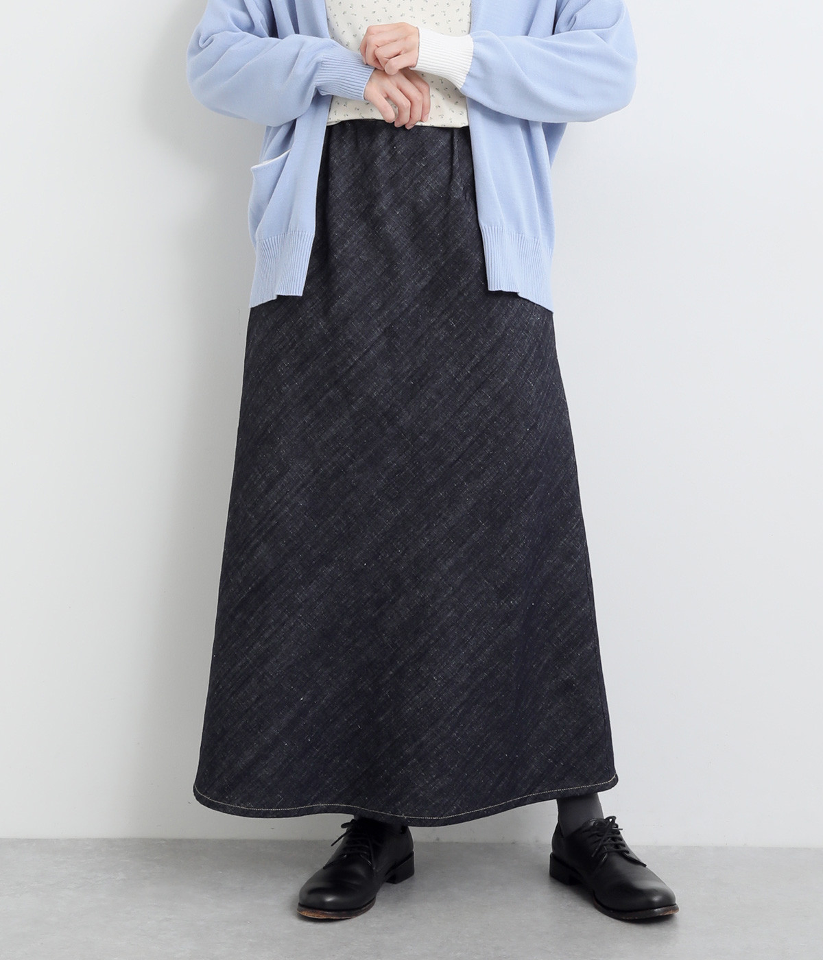 コットンリネンバックヘムロゴ刺繍ナローフレアースカート(インディゴ-ONESIZE)
