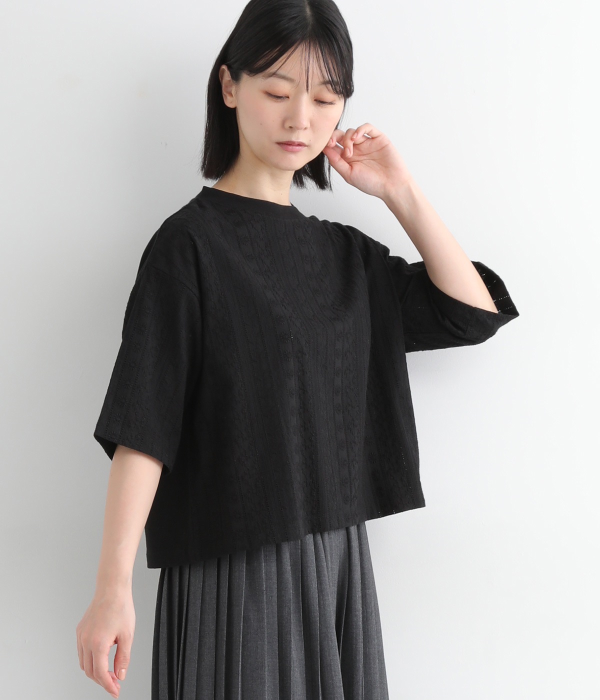 エンブロイダリーレース × USコットンTシャツ(ブラック-ONESIZE)
