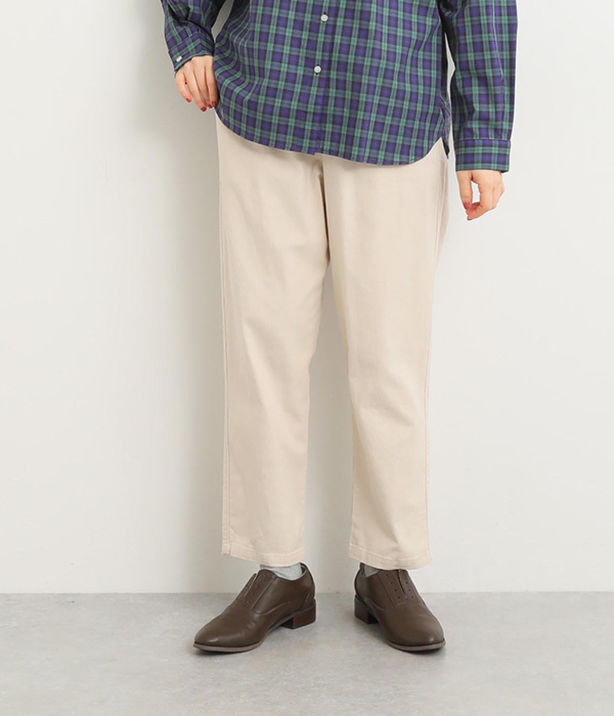 ツイル 9分丈テーパードパンツ(ライトベージュ-ONESIZE)