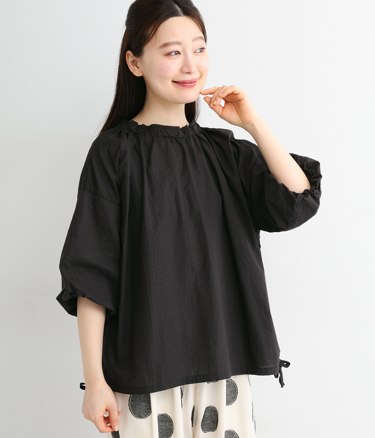 リップル加工 ７分バルーンスリーブブラウス(ブラック-ONESIZE)