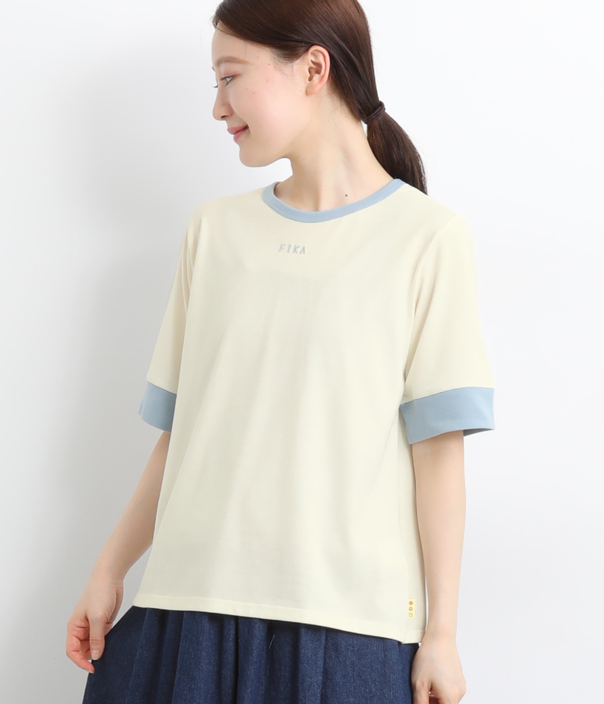 FIKA刺繍入りリンガーTシャツ(オフ-L)