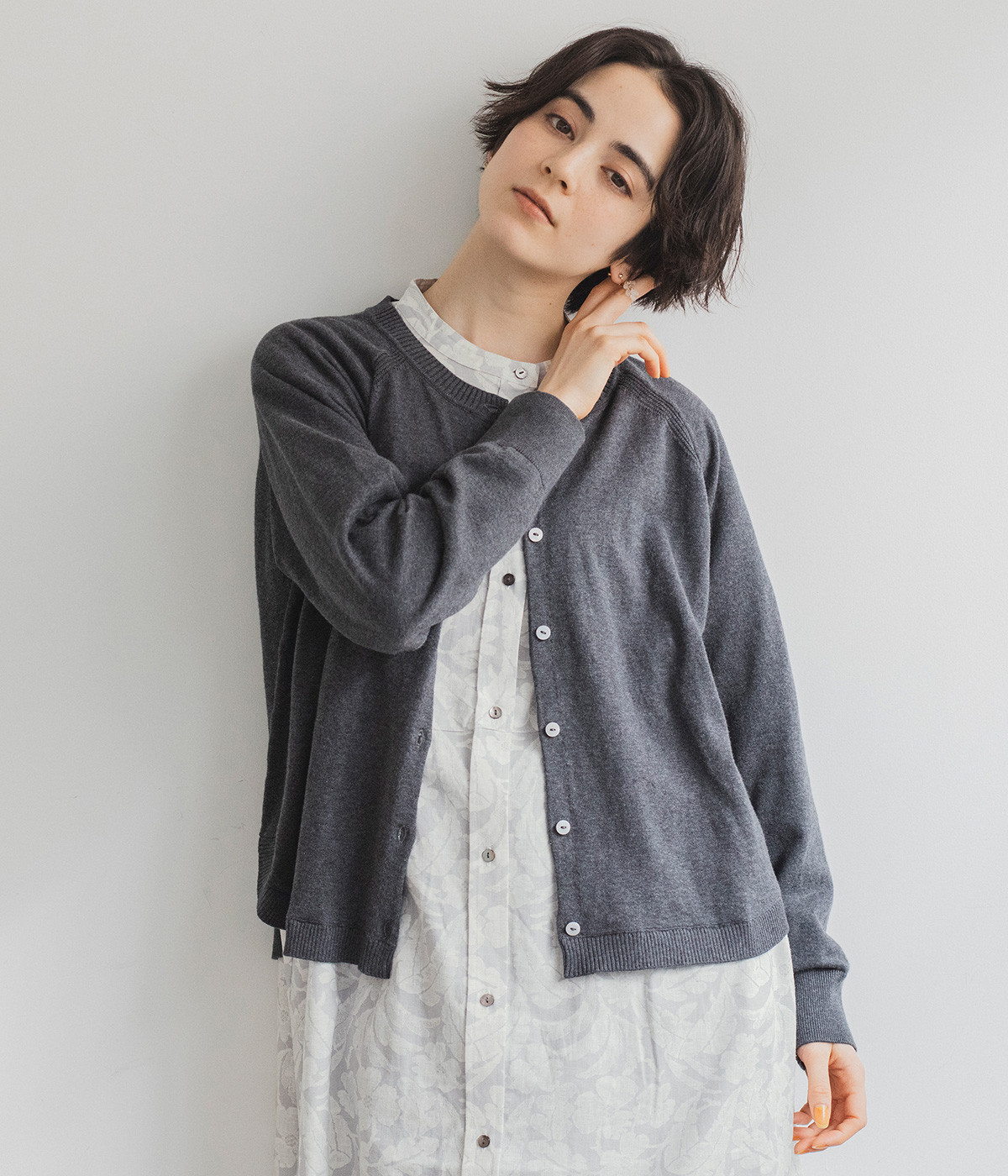 コットンシルクニットカーディガン(チャコール-ONESIZE)