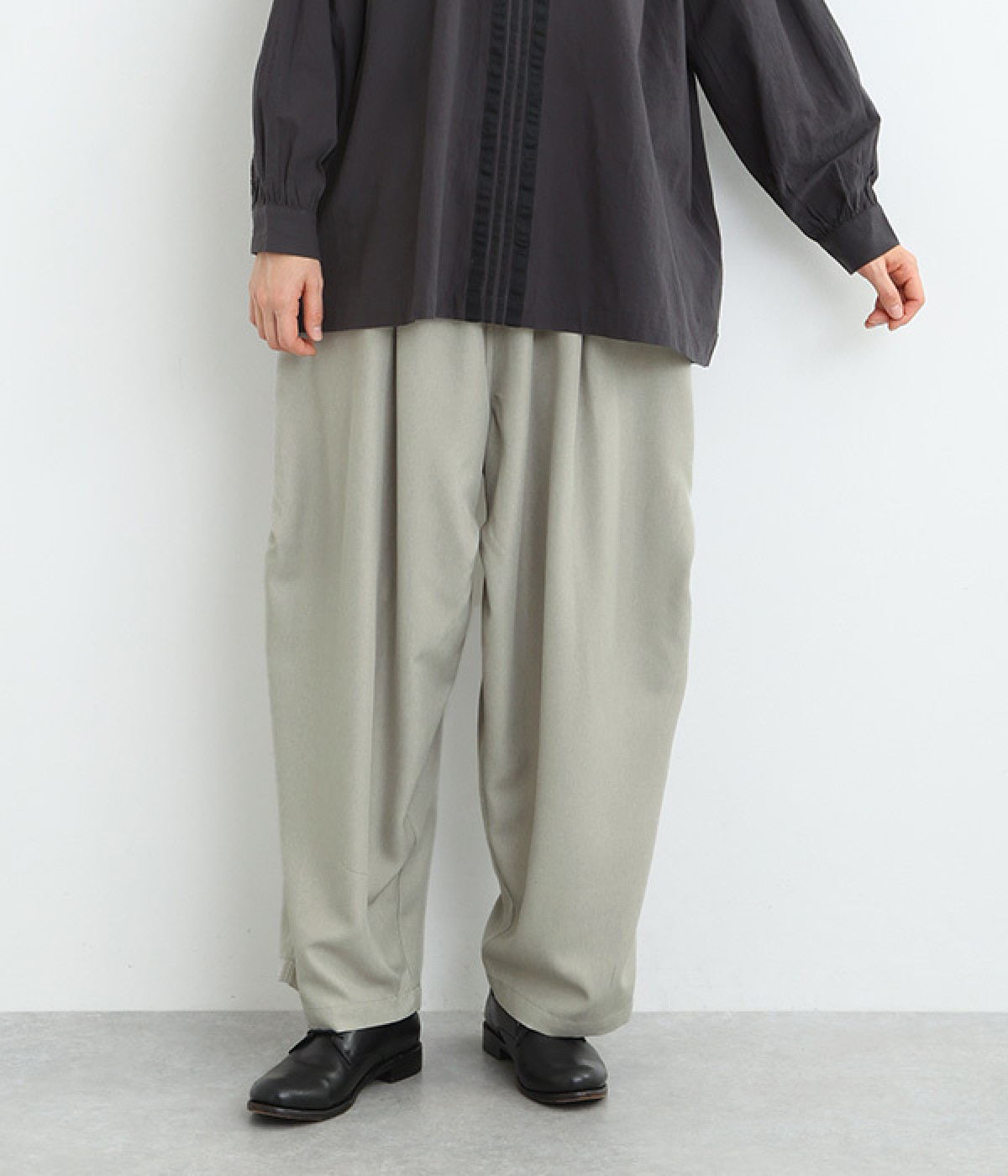 サイドタックボリュームパンツ(グレー-L)