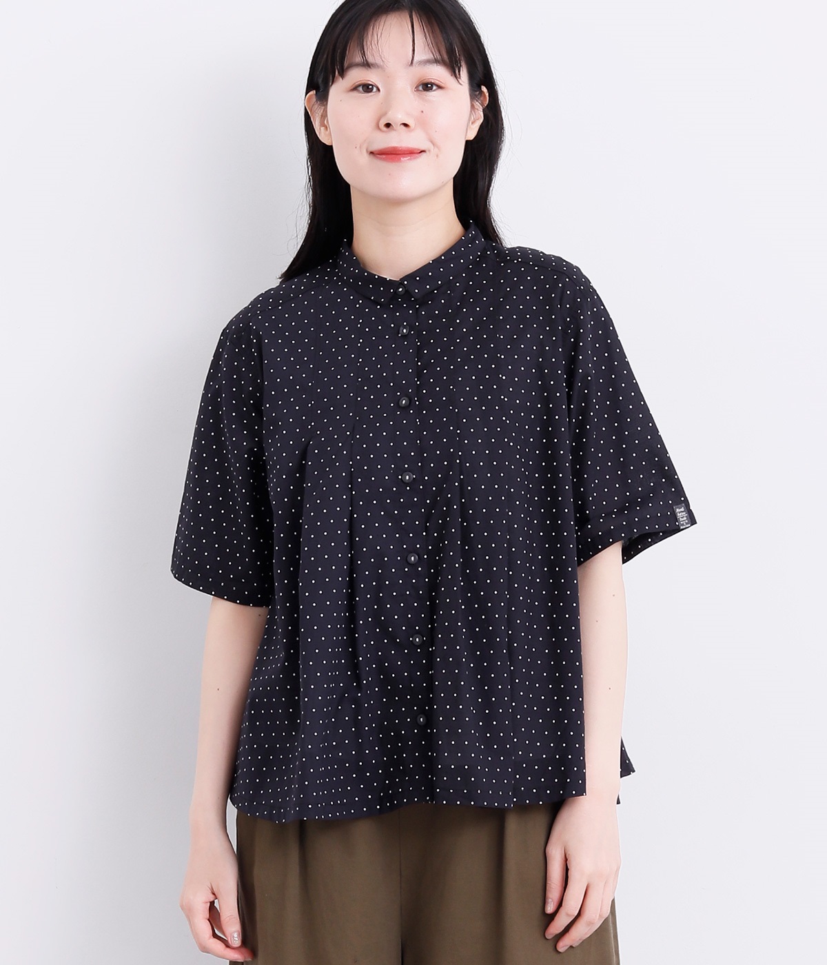 コットンドット柄ショルダータックブラウス(ブラック-L)