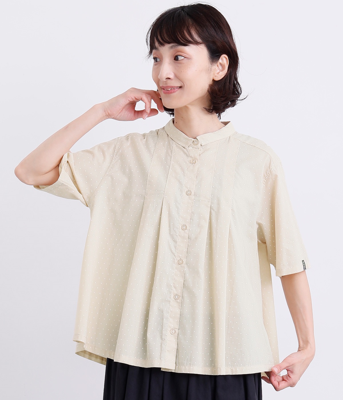 コットンドット柄ショルダータックブラウス(ベージュ-L)