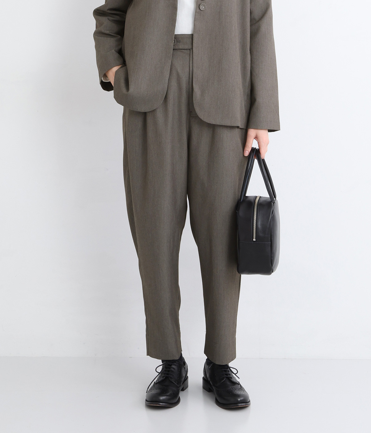 ストレッチレーヨン　テーパードパンツ(グレー-ONESIZE)