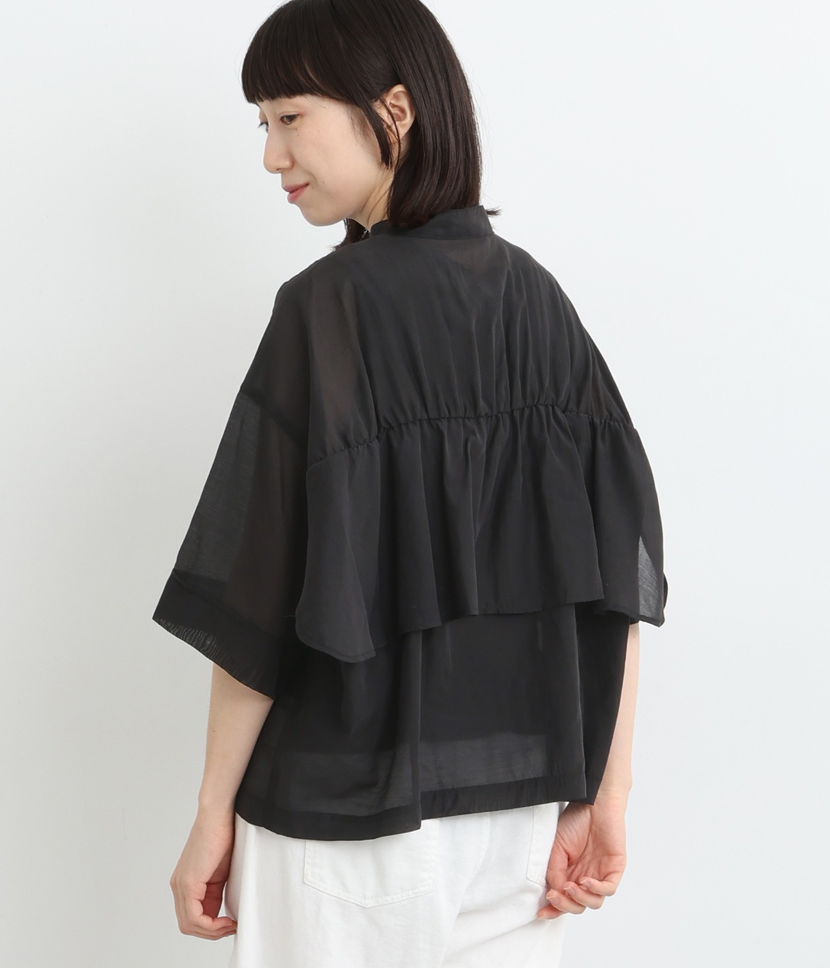 シアーローン バックフリルボックスシャツ(クロ-ONESIZE)