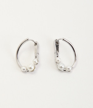 パール付きピアス