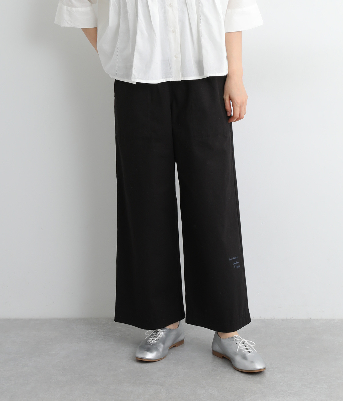 ロゴ刺繍イージーストレートパンツ(ブラック-ONESIZE)