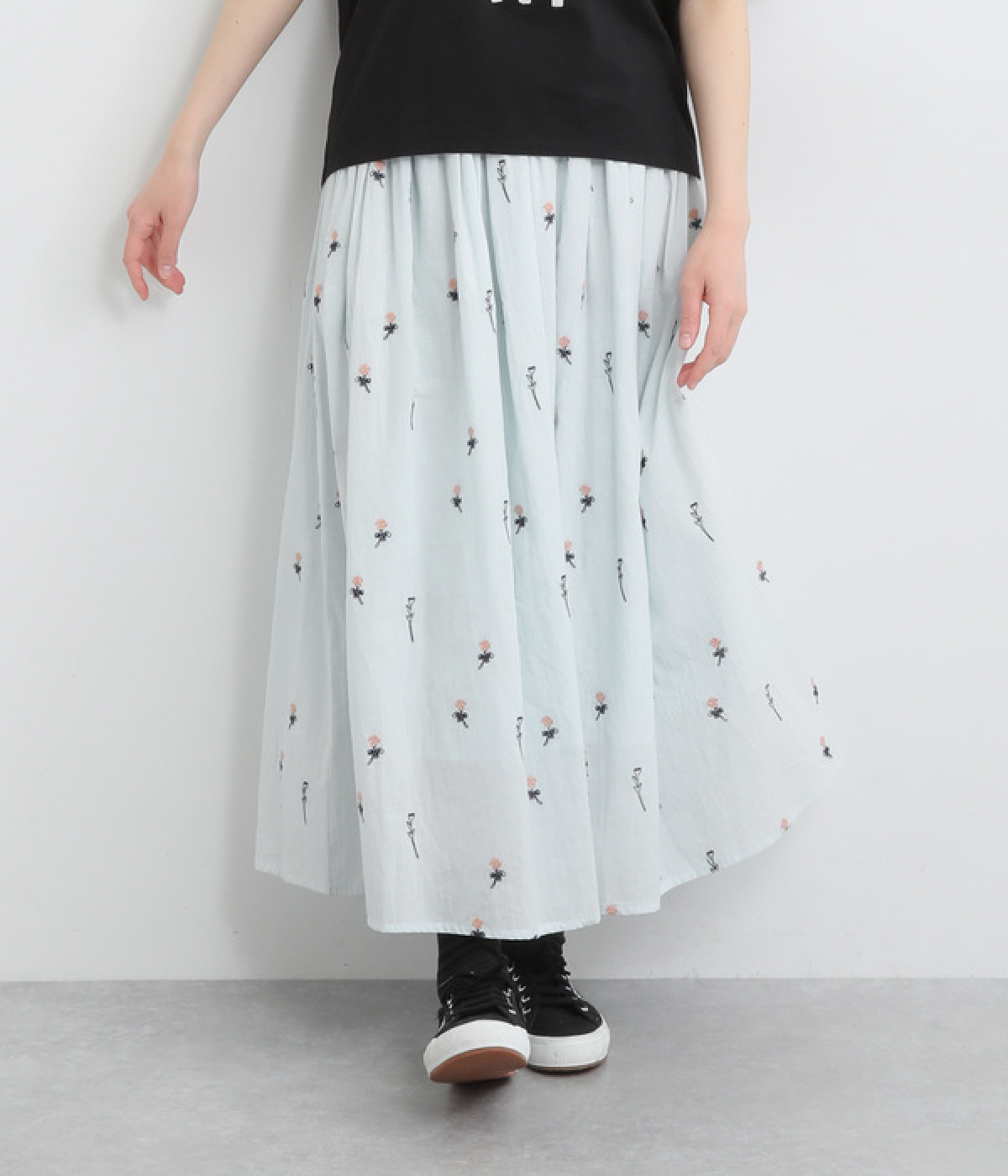 シロツメクサ刺繍ギャザースカート(ライトブルー-ONESIZE)