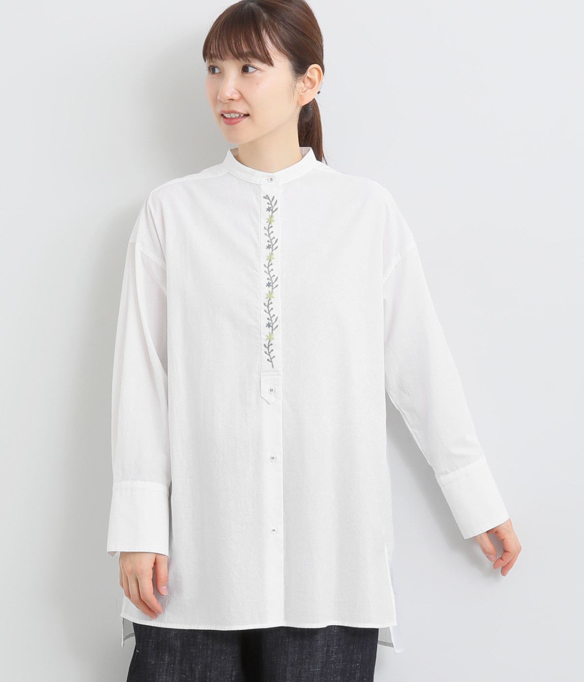 ボタニカル比翼刺繍ロングシャツ(オフホワイト-ONESIZE)
