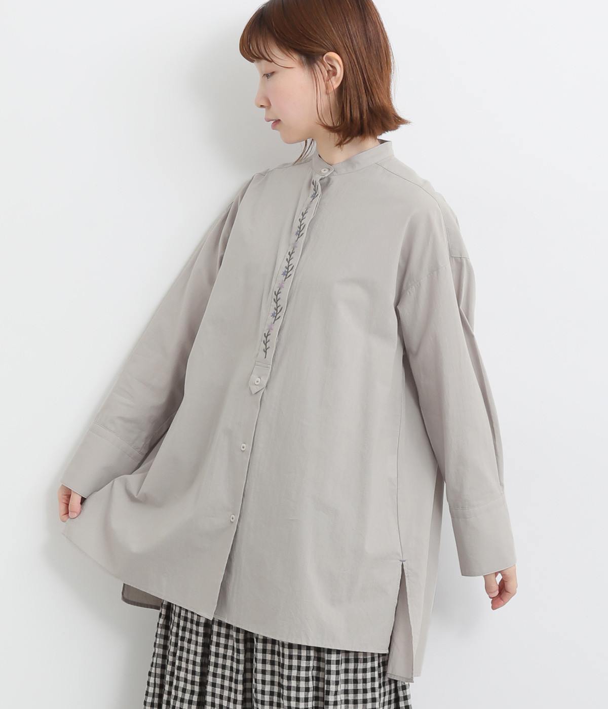 ボタニカル比翼刺繍ロングシャツ(ライトグレー-ONESIZE)