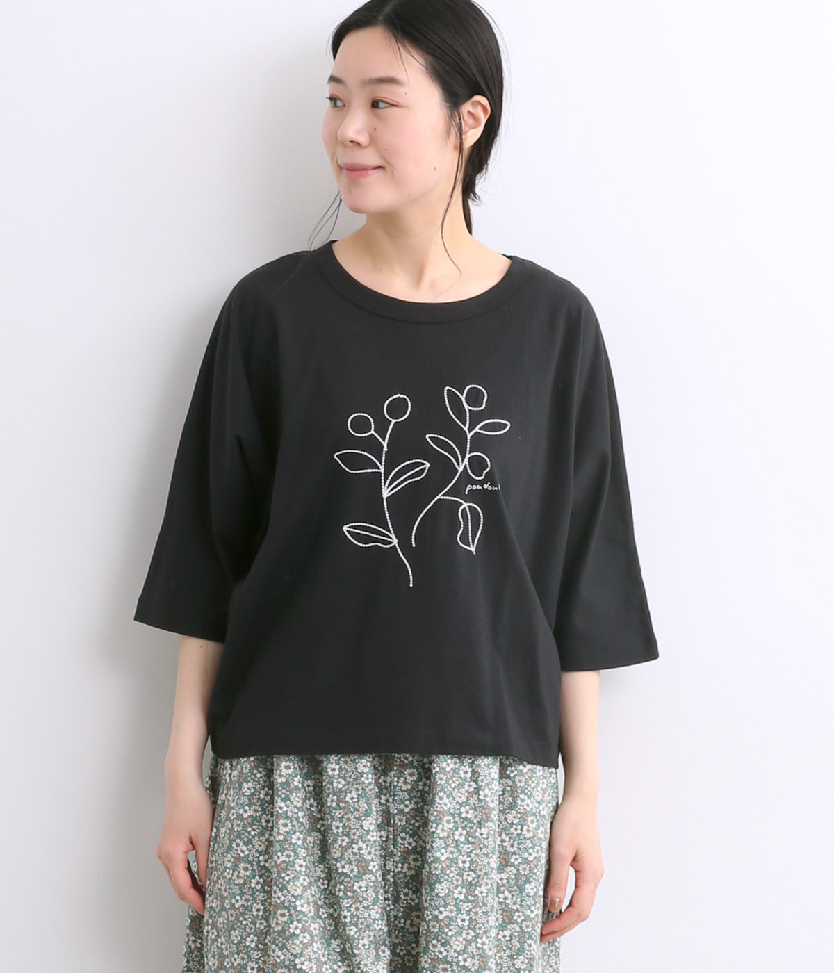 木のみ刺繍ドルマンTシャツ(ブラック-ONESIZE)